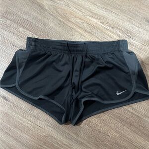 Nike Tempo Women’s Dri-FIT Athletic Shorts